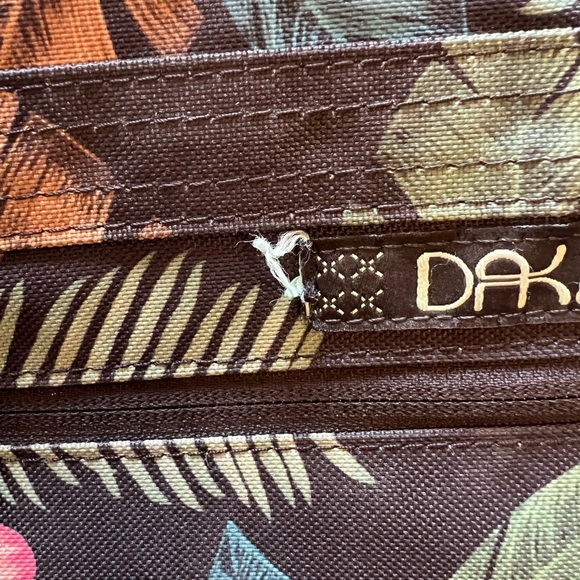 Dakine shoulder bag - Picture 3 of 3